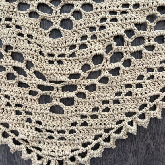 Ballet Crochet Warmup Wrap - Picture 8 of 9